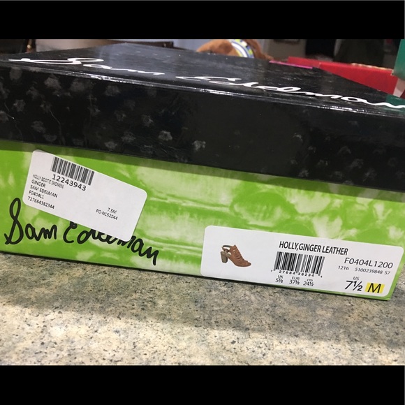 Sam Edelman Holly Bootie - Picture 7 of 7